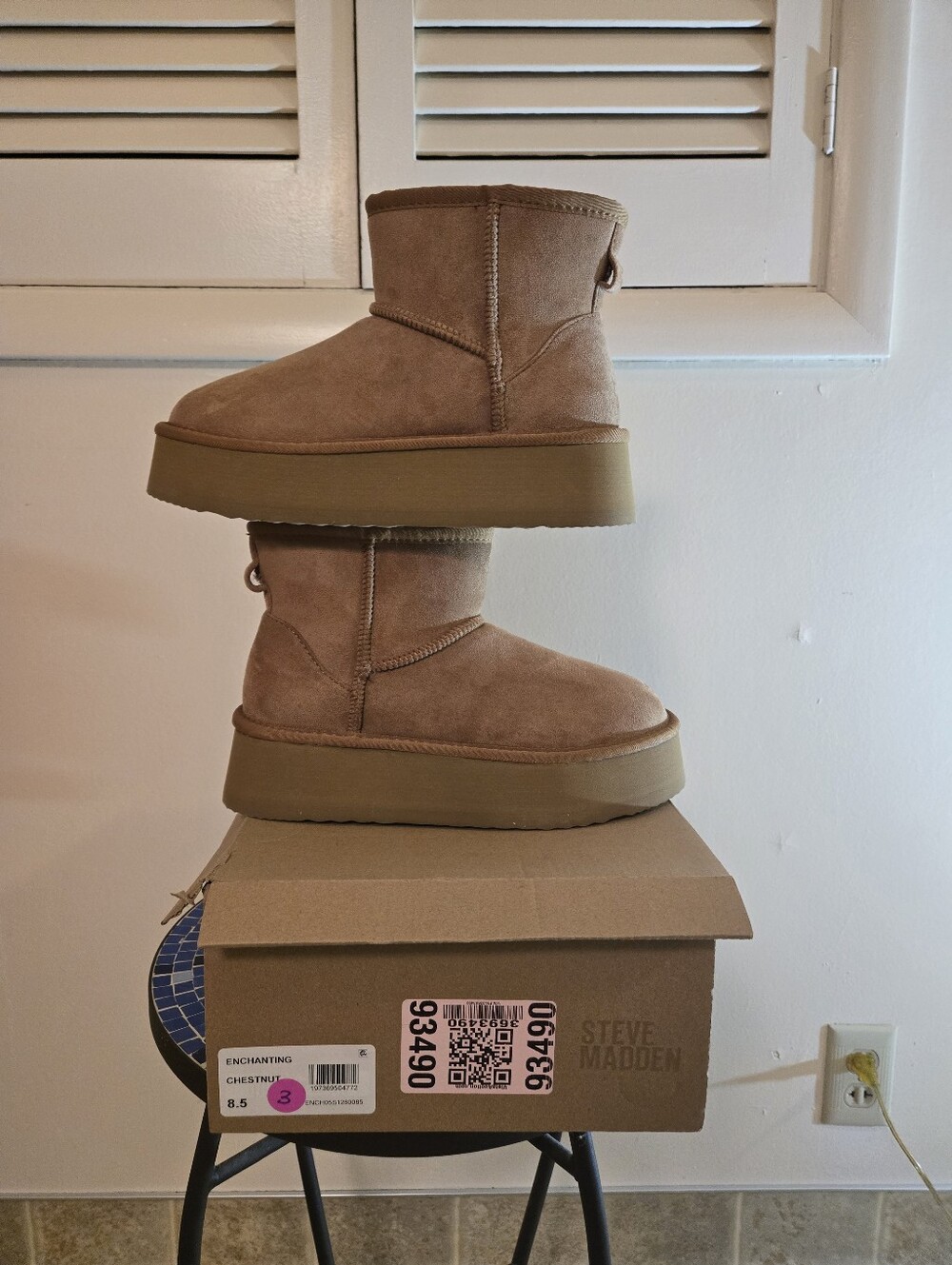 Brand New!! New In The Box Steve Madden Chestnut Suede Platform Boots Size 8.5